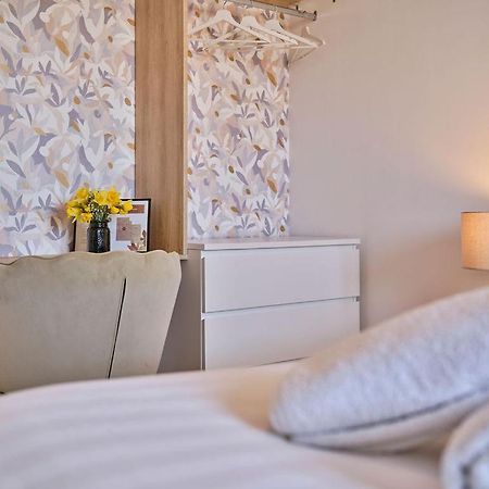 Les Chambres De Troyes - Parking Free Fibre Netflix Bagian luar foto